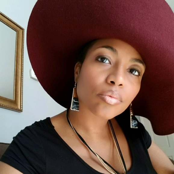 Meet your Posher, Jontae - Picture 1 of 1